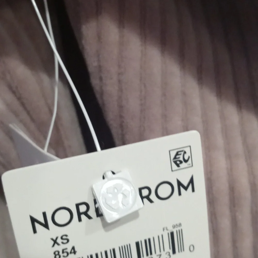 Zella ptp 21 to 24" Women's Mauve Sweater - Picture 3 of 5